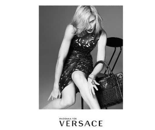 Madonna per Versace pe 215 adv