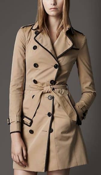 Trench Burberry lungo con rifiniture in pelle