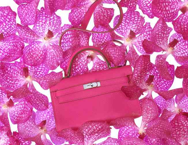 La borsa Hermes Kelly Tiny in rosa intenso